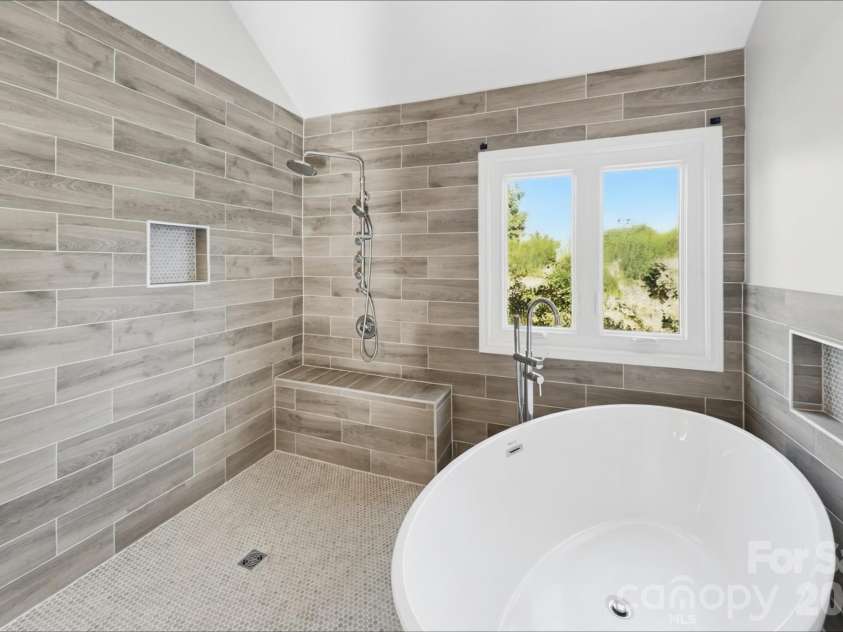13605 Porter Creek Road, Charlotte, NC 28262.  MLS# CAR4431043, YatesRealty ID 54566. 