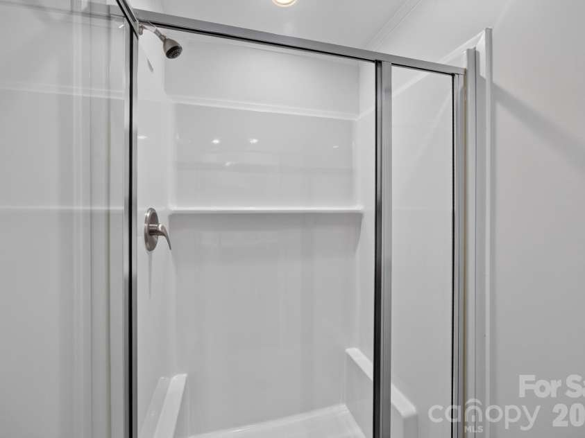 202 Christophers Court, Lexington, NC 27295.  MLS# CAR4430933, YatesRealty ID 54567. 
