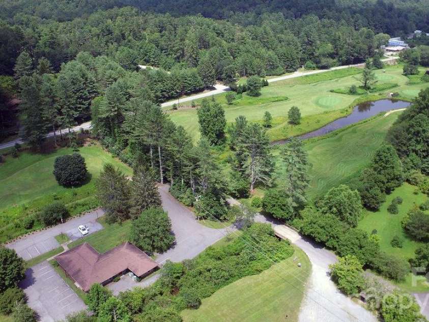 64 Surrey Lane, Brevard, NC 28712.  MLS# CAR4429988, YatesRealty ID 54568. 