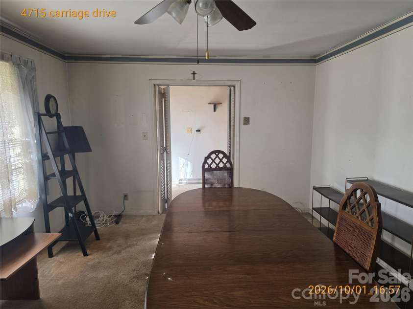 4715 Carriage Drive Circle, Charlotte, NC 28205.  MLS# CAR4430241, YatesRealty ID 54569. 