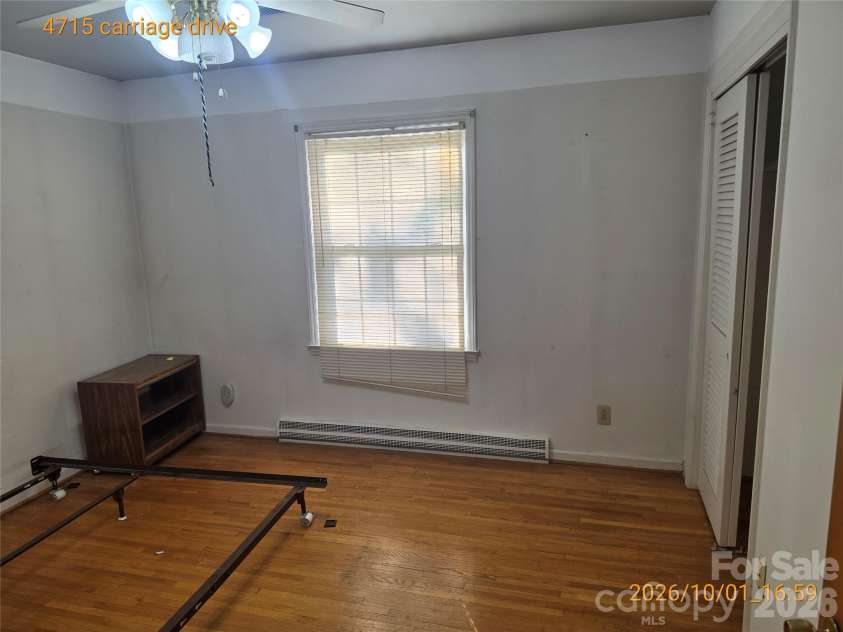 4715 Carriage Drive Circle, Charlotte, NC 28205.  MLS# CAR4430241, YatesRealty ID 54569. 