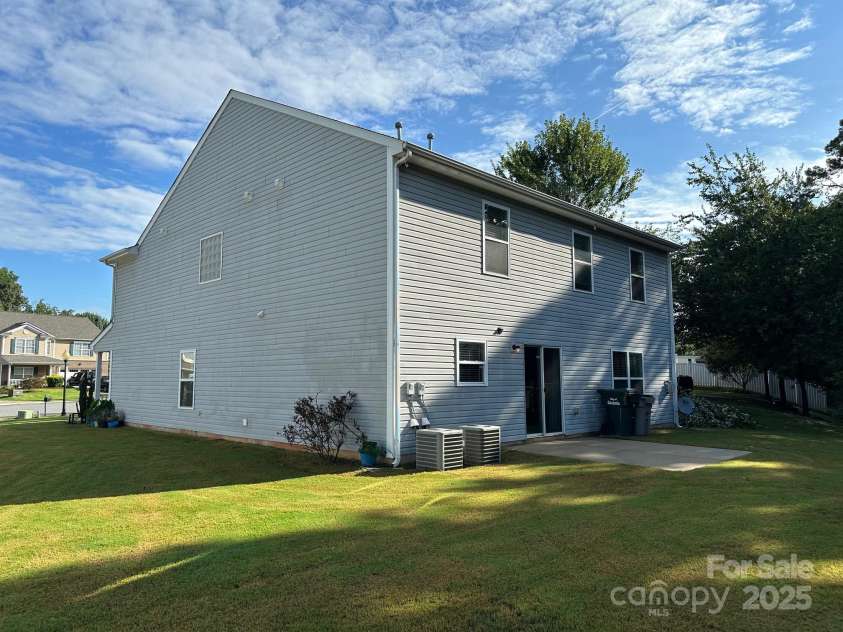 2548 Sweet Birch Court, Gastonia, NC 28054.  MLS# CAR4178136, YatesRealty ID 5457. 