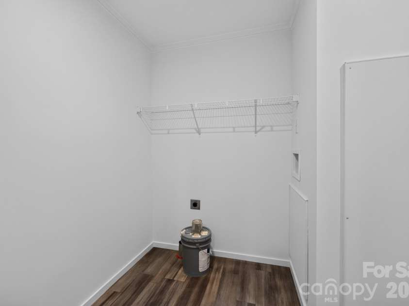 180 Christophers Court, Lexington, NC 27295.  MLS# CAR4430908, YatesRealty ID 54570. 
