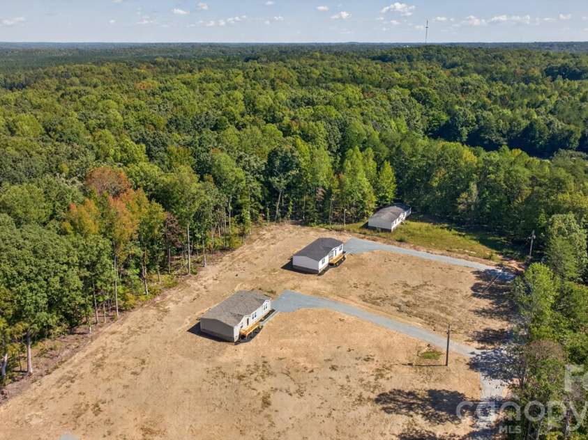 180 Christophers Court, Lexington, NC 27295.  MLS# CAR4430908, YatesRealty ID 54570. 