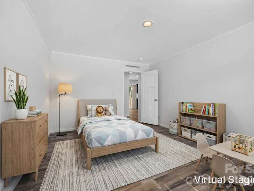 180 Christophers Court, Lexington, NC 27295.  MLS# CAR4430908, YatesRealty ID 54570. Virtually Staged