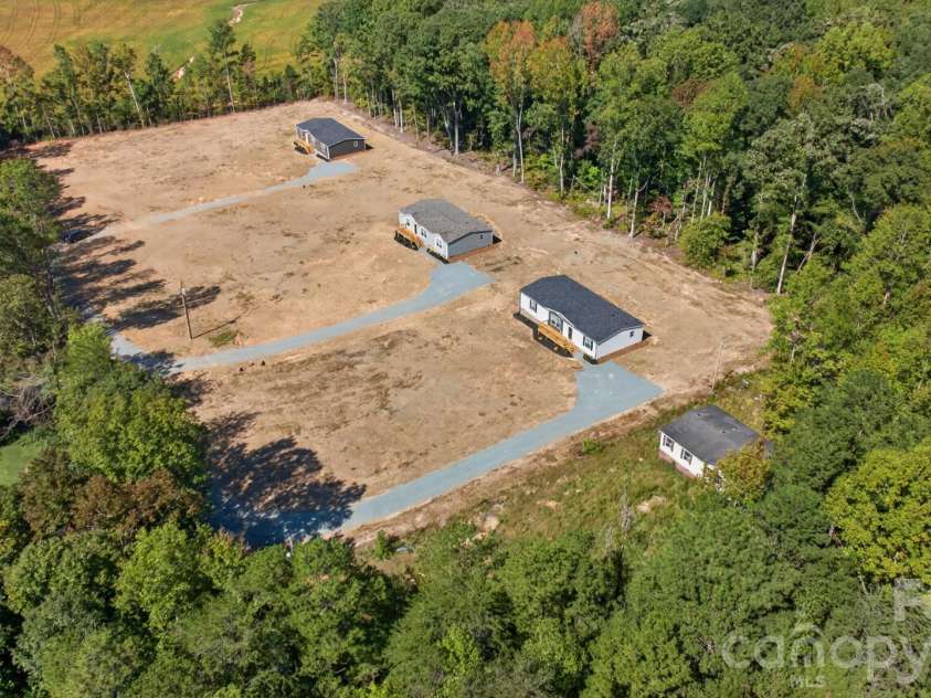 166 Christophers Court, Lexington, NC 27295.  MLS# CAR4430875, YatesRealty ID 54572. 