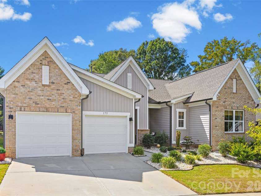 173 Amerson Drive, Rock Hill, SC 29730.  MLS# CAR4430030, YatesRealty ID 54575. 