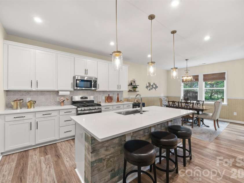 173 Amerson Drive, Rock Hill, SC 29730.  MLS# CAR4430030, YatesRealty ID 54575. 