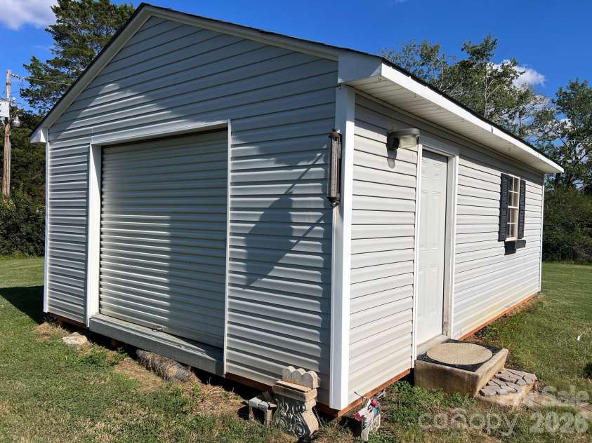 4146 Startown Road, Newton, NC 28658.  MLS# CAR4429519, YatesRealty ID 54576. Building with hot tub in in