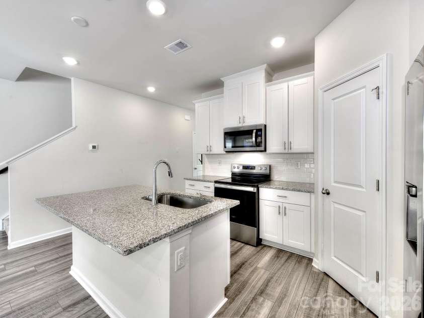 840 Gerard Bay Drive, Fort Mill, SC 29715.  MLS# CAR4431060, YatesRealty ID 54577. 