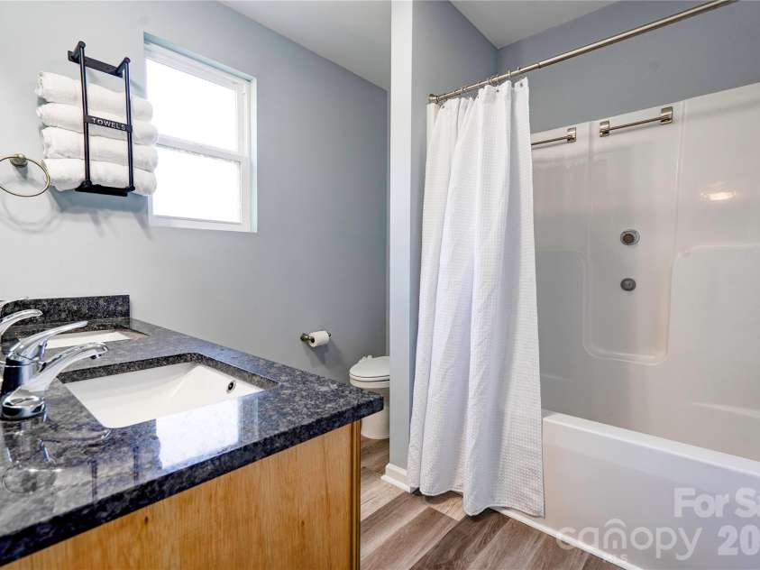 1414 Southridge Street, Shelby, NC 28152.  MLS# CAR4430658, YatesRealty ID 54578. Primary Bathroom