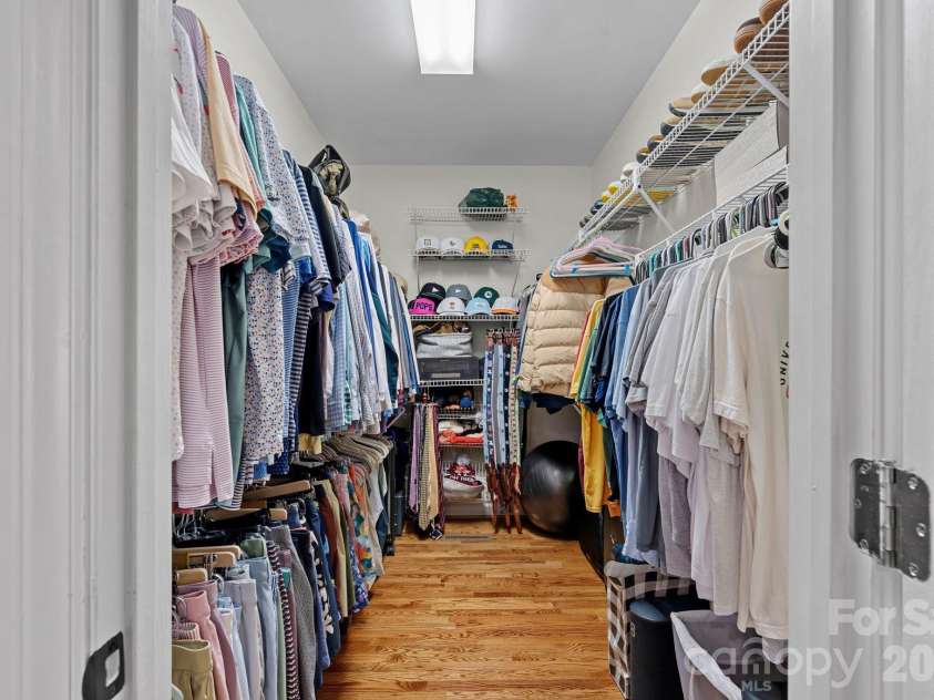 8049 Ravenwood Lane, Stanley, NC 28164.  MLS# CAR4426461, YatesRealty ID 54579. Primary walk-in closet