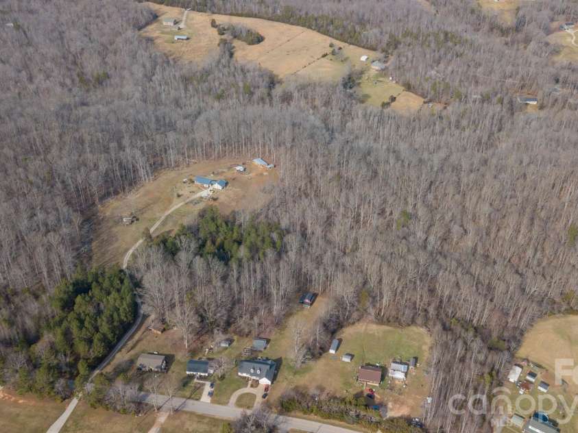 2992 Greenleaf Road, Clover, SC 29710.  MLS# CAR4358805, YatesRealty ID 5458. 