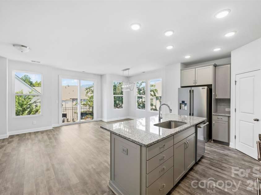 1432 Winding Stream Road, Charlotte, NC 28206.  MLS# CAR4428731, YatesRealty ID 54580. 