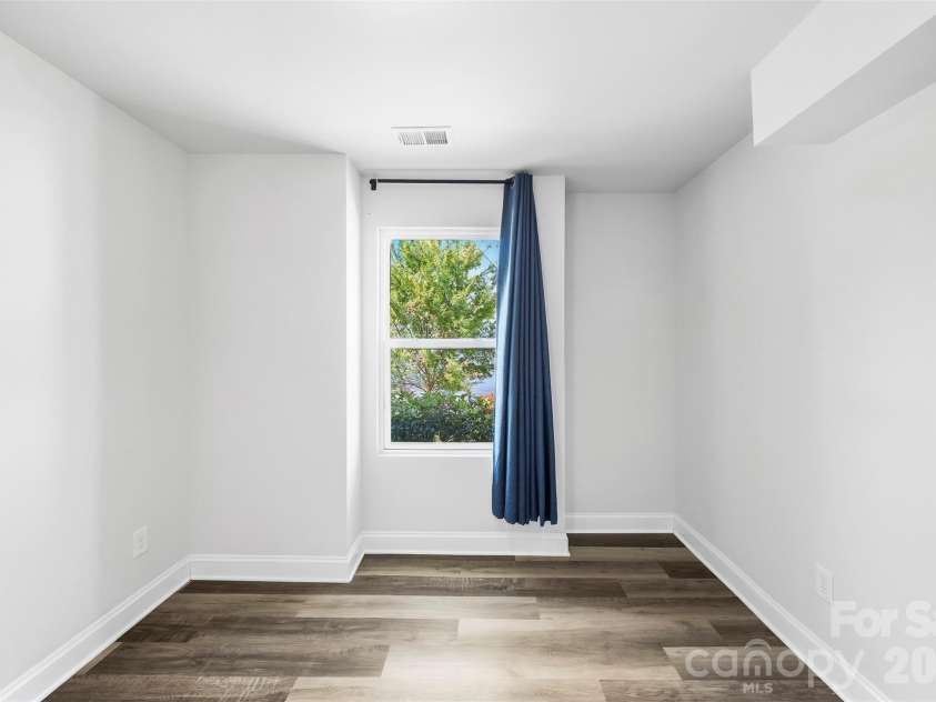 1432 Winding Stream Road, Charlotte, NC 28206.  MLS# CAR4428731, YatesRealty ID 54580. Bedroom #3 Main Level