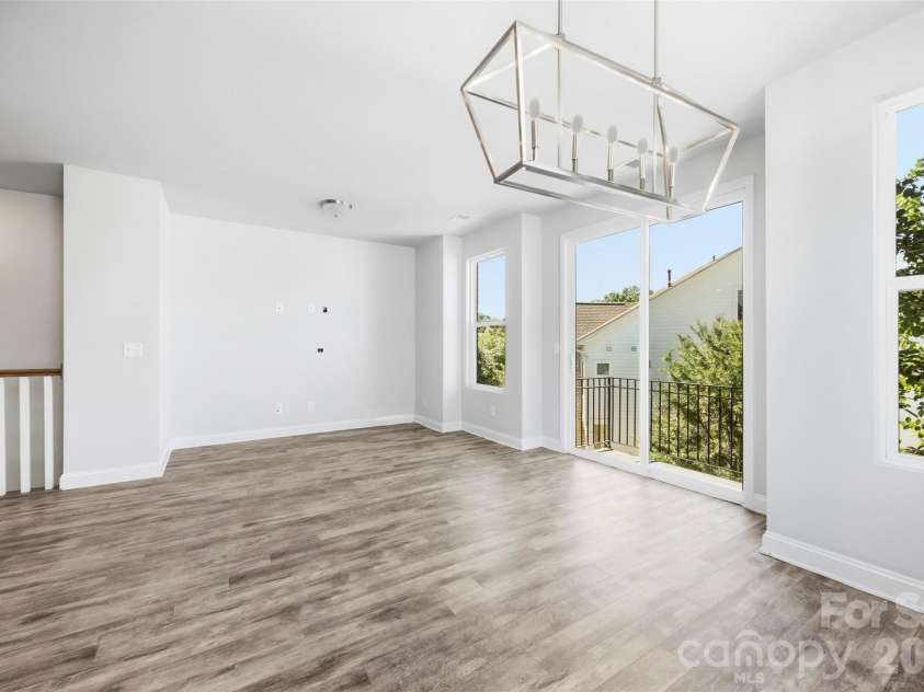 1432 Winding Stream Road, Charlotte, NC 28206.  MLS# CAR4428731, YatesRealty ID 54580. Dining Area