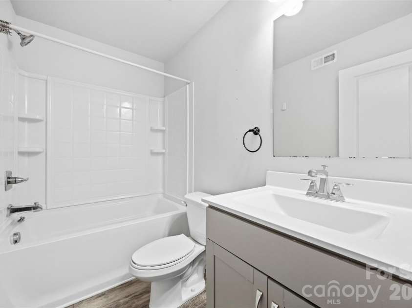 1432 Winding Stream Road, Charlotte, NC 28206.  MLS# CAR4428731, YatesRealty ID 54580. Guest Bathroom Main Level