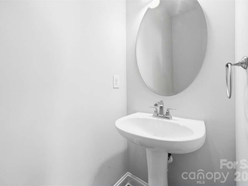 1432 Winding Stream Road, Charlotte, NC 28206.  MLS# CAR4428731, YatesRealty ID 54580. Half Bathroom Upper Level