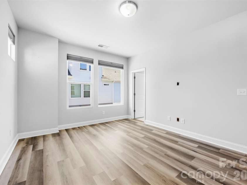 1432 Winding Stream Road, Charlotte, NC 28206.  MLS# CAR4428731, YatesRealty ID 54580. Primary Bedroom Upper Level