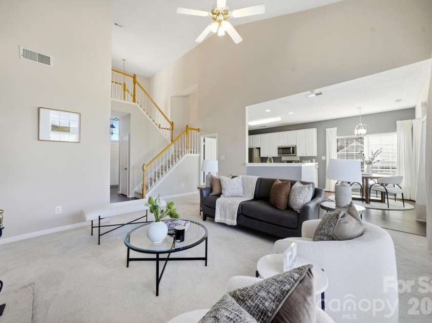 11224 Ridge Oak Drive, Charlotte, NC 28273.  MLS# CAR4423430, YatesRealty ID 54581. 