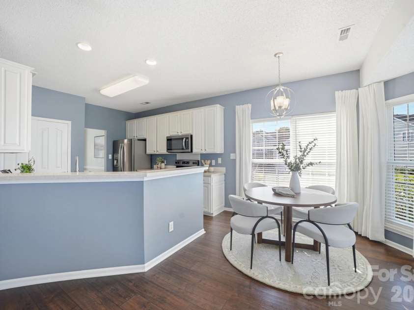 11224 Ridge Oak Drive, Charlotte, NC 28273.  MLS# CAR4423430, YatesRealty ID 54581. 