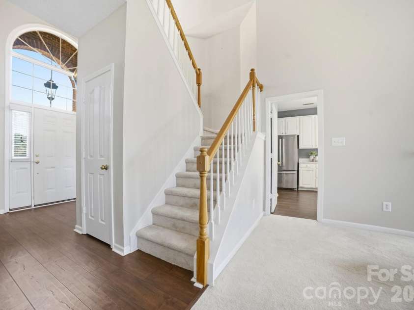 11224 Ridge Oak Drive, Charlotte, NC 28273.  MLS# CAR4423430, YatesRealty ID 54581. 