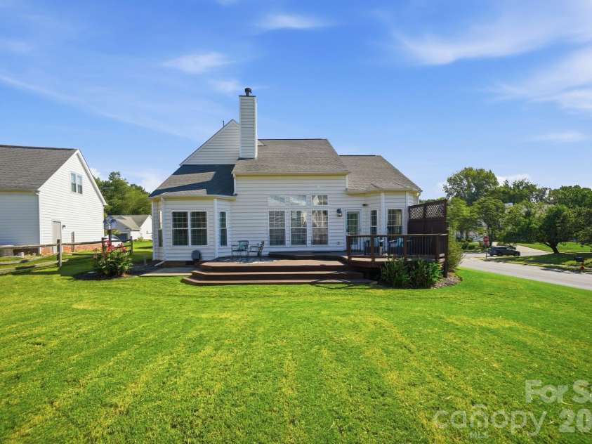 11224 Ridge Oak Drive, Charlotte, NC 28273.  MLS# CAR4423430, YatesRealty ID 54581. 