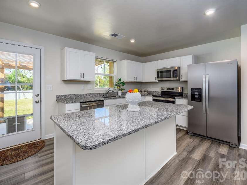 117 Crownpiece Street, Troutman, NC 28166.  MLS# CAR4429144, YatesRealty ID 54583. 