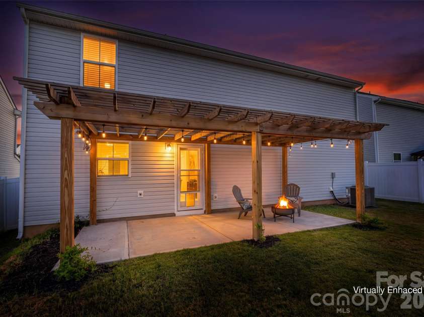 117 Crownpiece Street, Troutman, NC 28166.  MLS# CAR4429144, YatesRealty ID 54583. 
