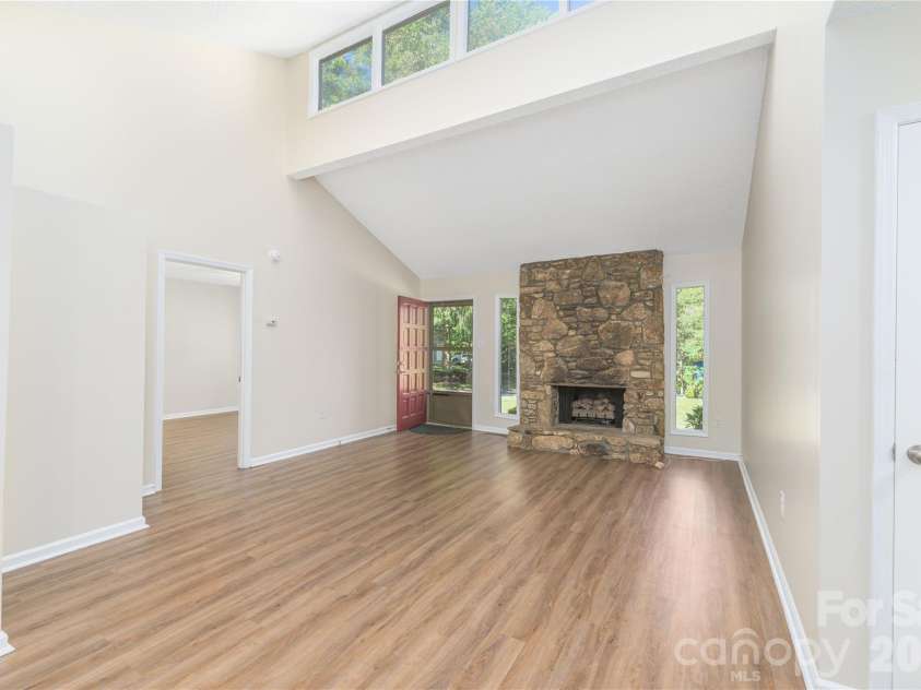 8 Muirfield Place, Arden, NC 28704.  MLS# CAR4429523, YatesRealty ID 54584. 