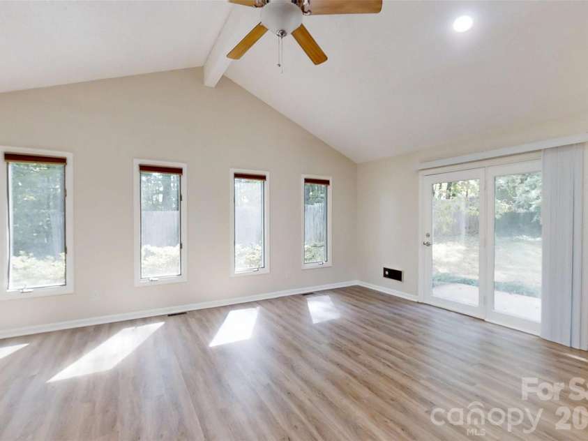 8 Muirfield Place, Arden, NC 28704.  MLS# CAR4429523, YatesRealty ID 54584. 
