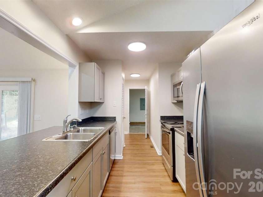 8 Muirfield Place, Arden, NC 28704.  MLS# CAR4429523, YatesRealty ID 54584. 