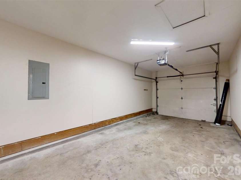 8 Muirfield Place, Arden, NC 28704.  MLS# CAR4429523, YatesRealty ID 54584. 