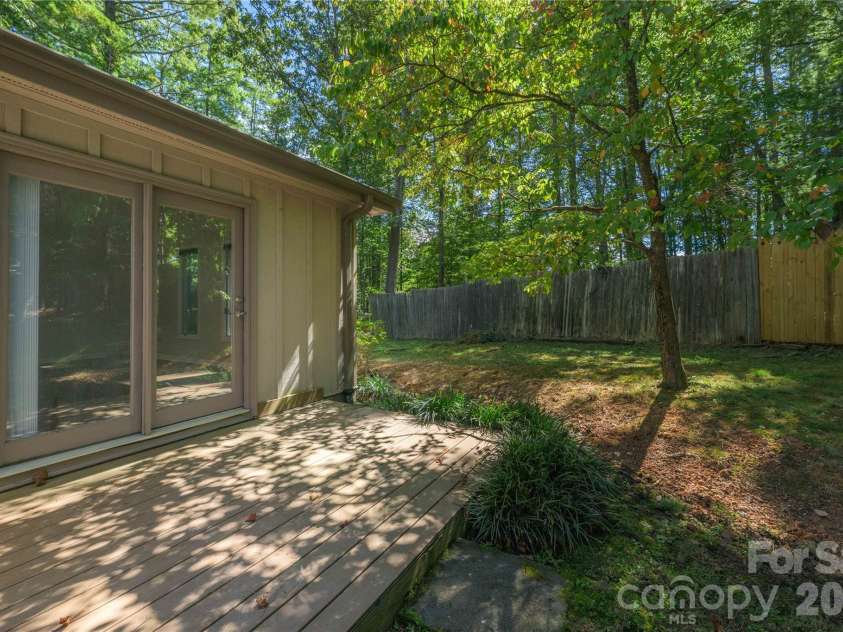 8 Muirfield Place, Arden, NC 28704.  MLS# CAR4429523, YatesRealty ID 54584. 