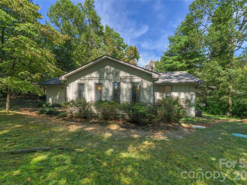 8 Muirfield Place, Arden, NC 28704.  MLS# CAR4429523, YatesRealty ID 54584. 