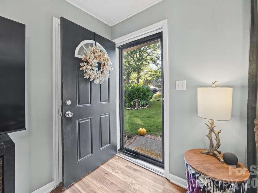 18 Northbrook Drive, York, SC 29745.  MLS# CAR4430293, YatesRealty ID 54585. 