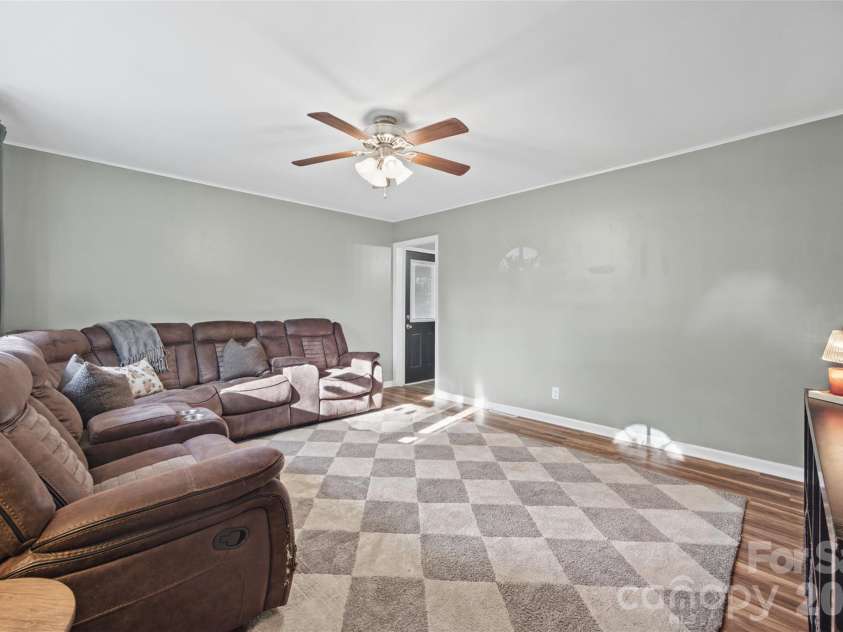 18 Northbrook Drive, York, SC 29745.  MLS# CAR4430293, YatesRealty ID 54585. 