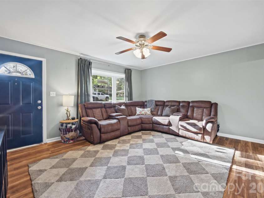 18 Northbrook Drive, York, SC 29745.  MLS# CAR4430293, YatesRealty ID 54585. 
