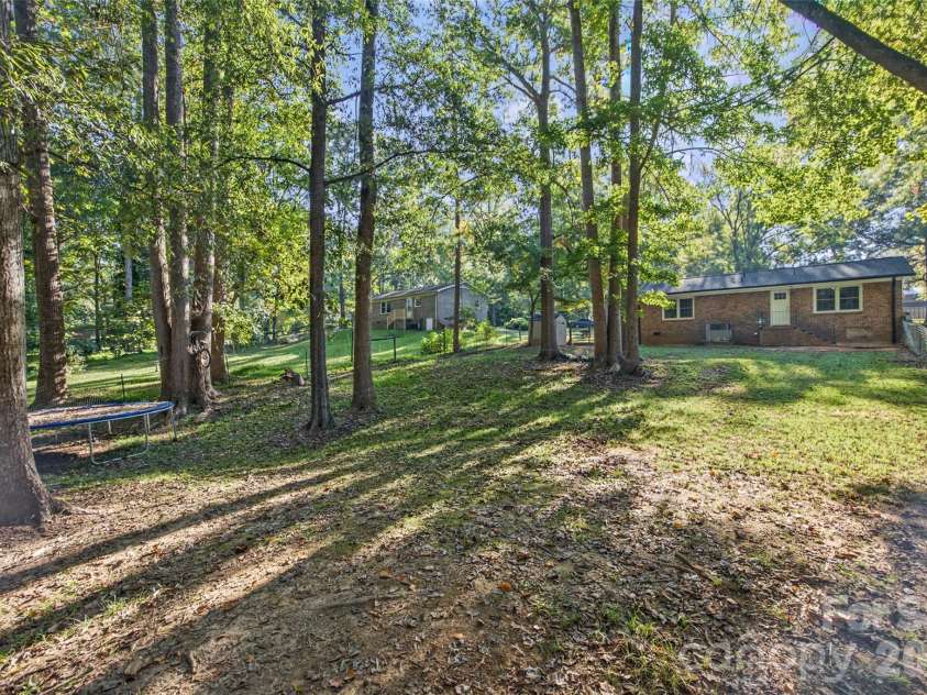 18 Northbrook Drive, York, SC 29745.  MLS# CAR4430293, YatesRealty ID 54585. 