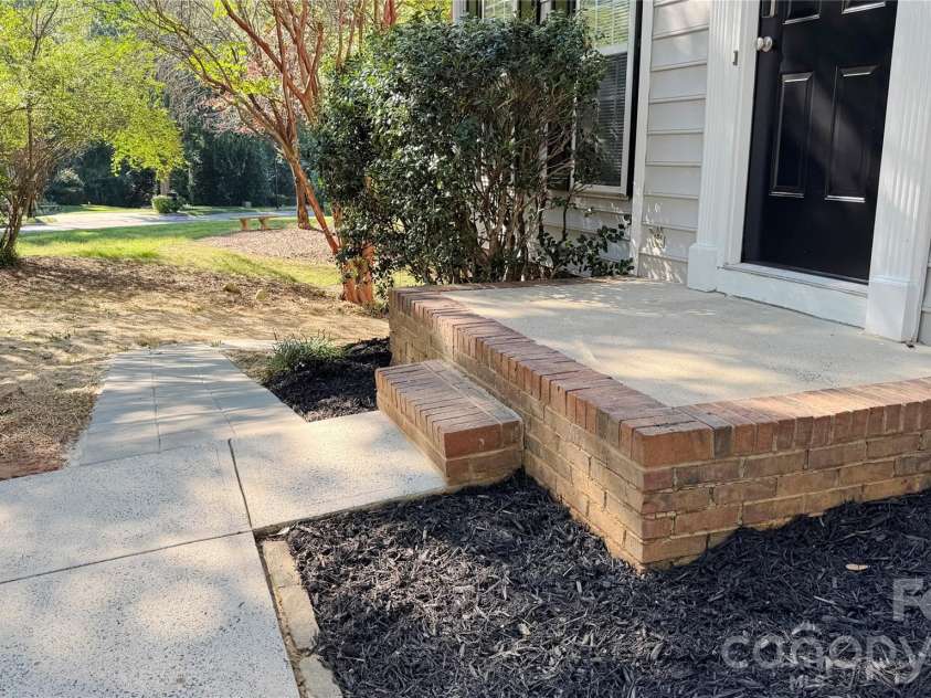 13611 Toka Court, Huntersville, NC 28078.  MLS# CAR4431080, YatesRealty ID 54587. 