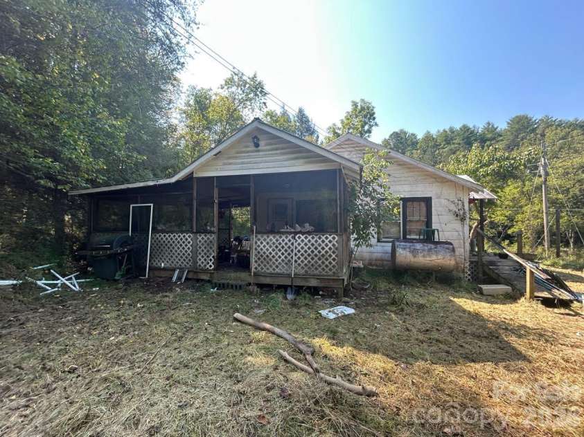 2635 Lower Gabriels Creek Road, Mars Hill, NC 28754.  MLS# CAR4431061, YatesRealty ID 54589. 