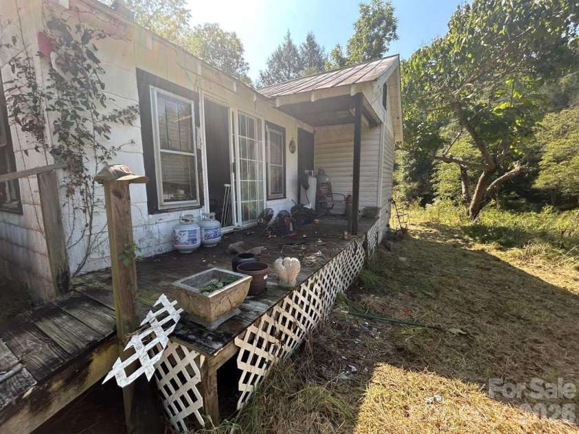 2635 Lower Gabriels Creek Road, Mars Hill, NC 28754.  MLS# CAR4431061, YatesRealty ID 54589. 