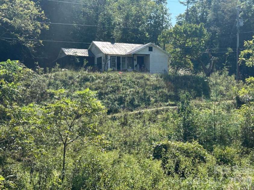 2635 Lower Gabriels Creek Road, Mars Hill, NC 28754.  MLS# CAR4431061, YatesRealty ID 54589. 