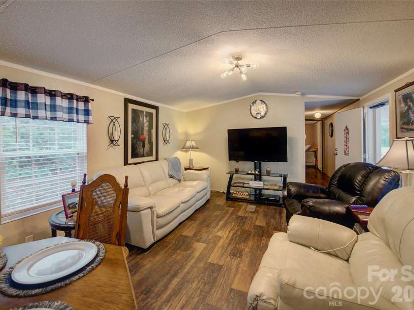 120 Ed Young Road, Burnsville, NC 28714.  MLS# CAR4431084, YatesRealty ID 54590. 