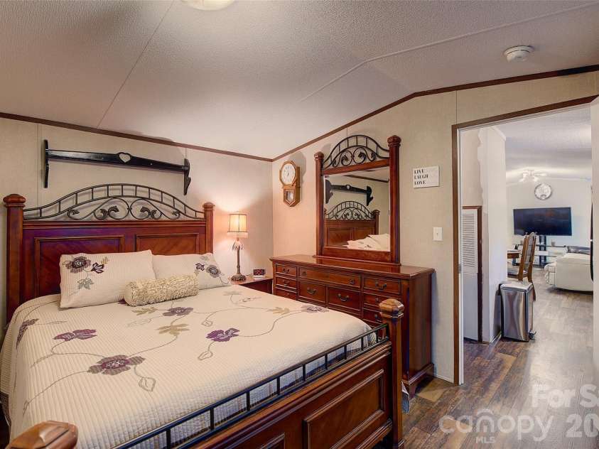 120 Ed Young Road, Burnsville, NC 28714.  MLS# CAR4431084, YatesRealty ID 54590. 