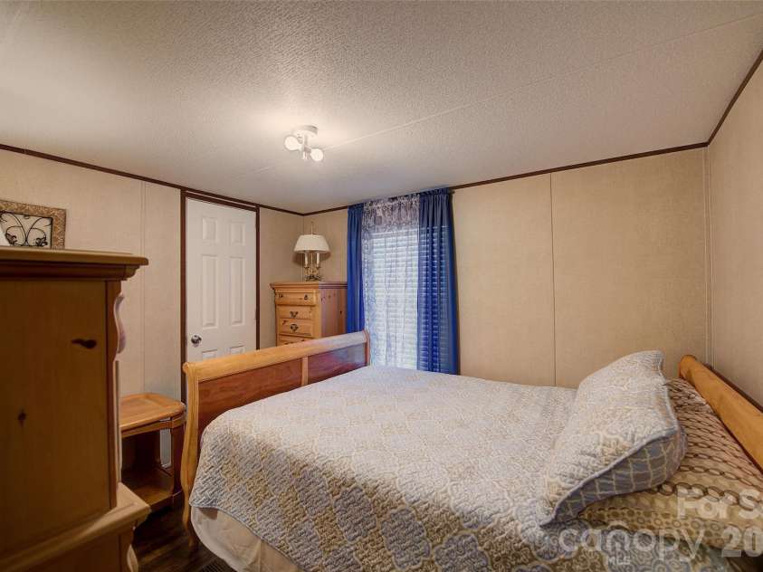 120 Ed Young Road, Burnsville, NC 28714.  MLS# CAR4431084, YatesRealty ID 54590. 