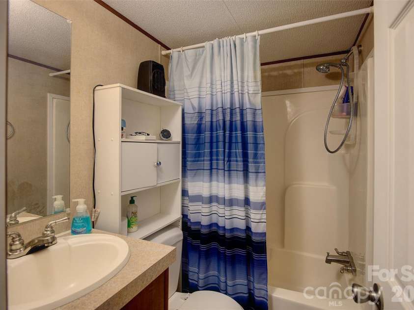 120 Ed Young Road, Burnsville, NC 28714.  MLS# CAR4431084, YatesRealty ID 54590. 