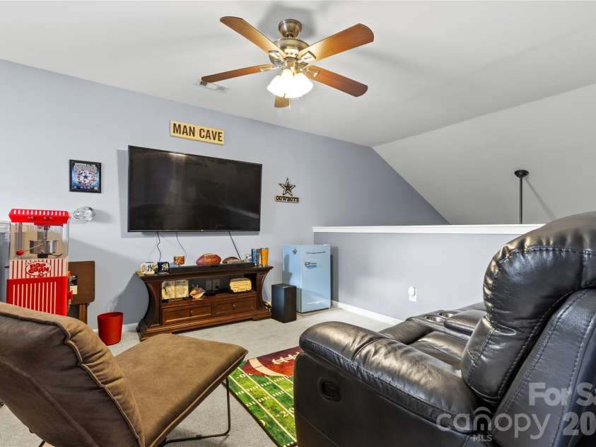11141 Lions Mane Street, Charlotte, NC 28273.  MLS# CAR4430926, YatesRealty ID 54591. 