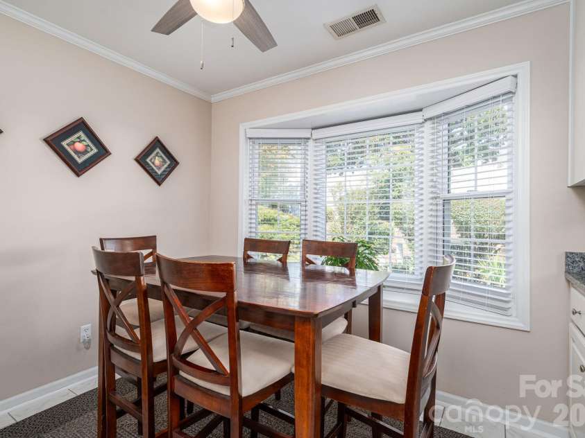 1618-B Union Road, Gastonia, NC 28054.  MLS# CAR4430084, YatesRealty ID 54592. 