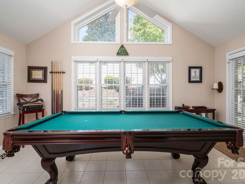 1618-B Union Road, Gastonia, NC 28054.  MLS# CAR4430084, YatesRealty ID 54592. 